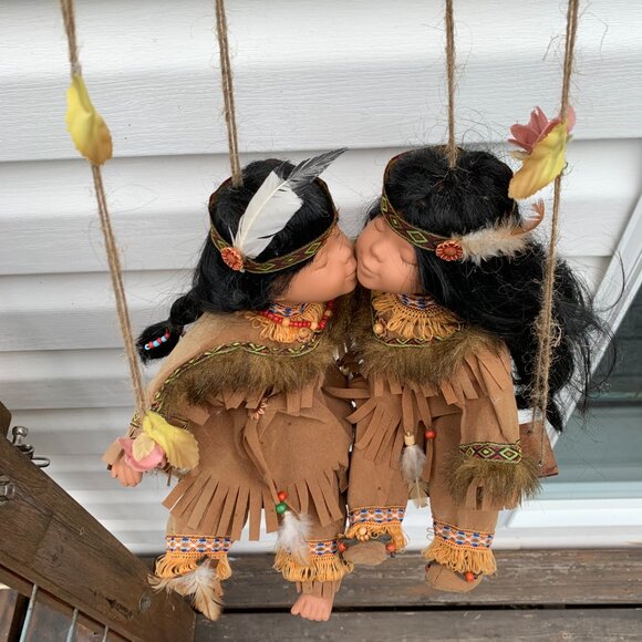 Cathay Collection Hanging Swing Dolls Native American Porcelain Kissing Dolls - Picture 5 of 16